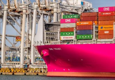 ONE Trust in Le Havre: the first container ship fitted with a wind deflector