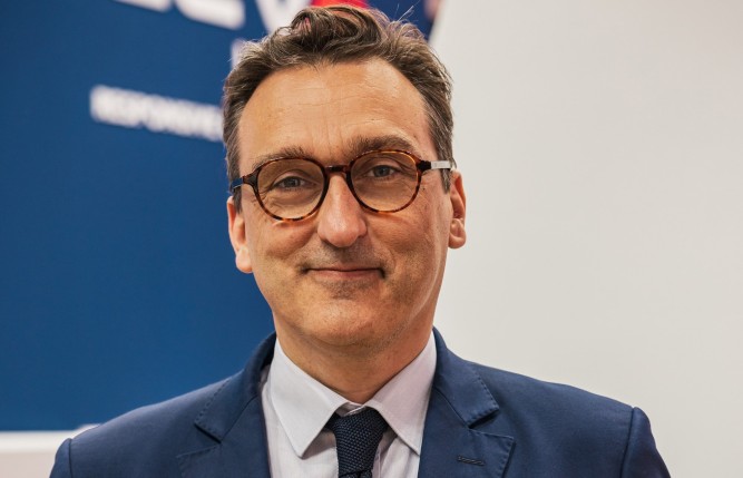 CMA CGM a acquis Bollore Logistics