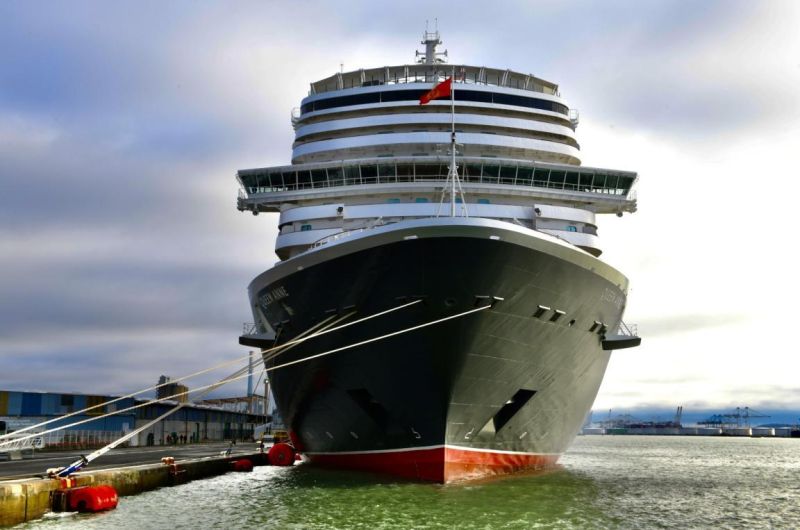 Croisière : escale inaugurale du Queen Anne
