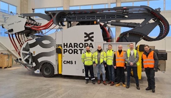 Des camions porte-câbles pour le terminal croisières